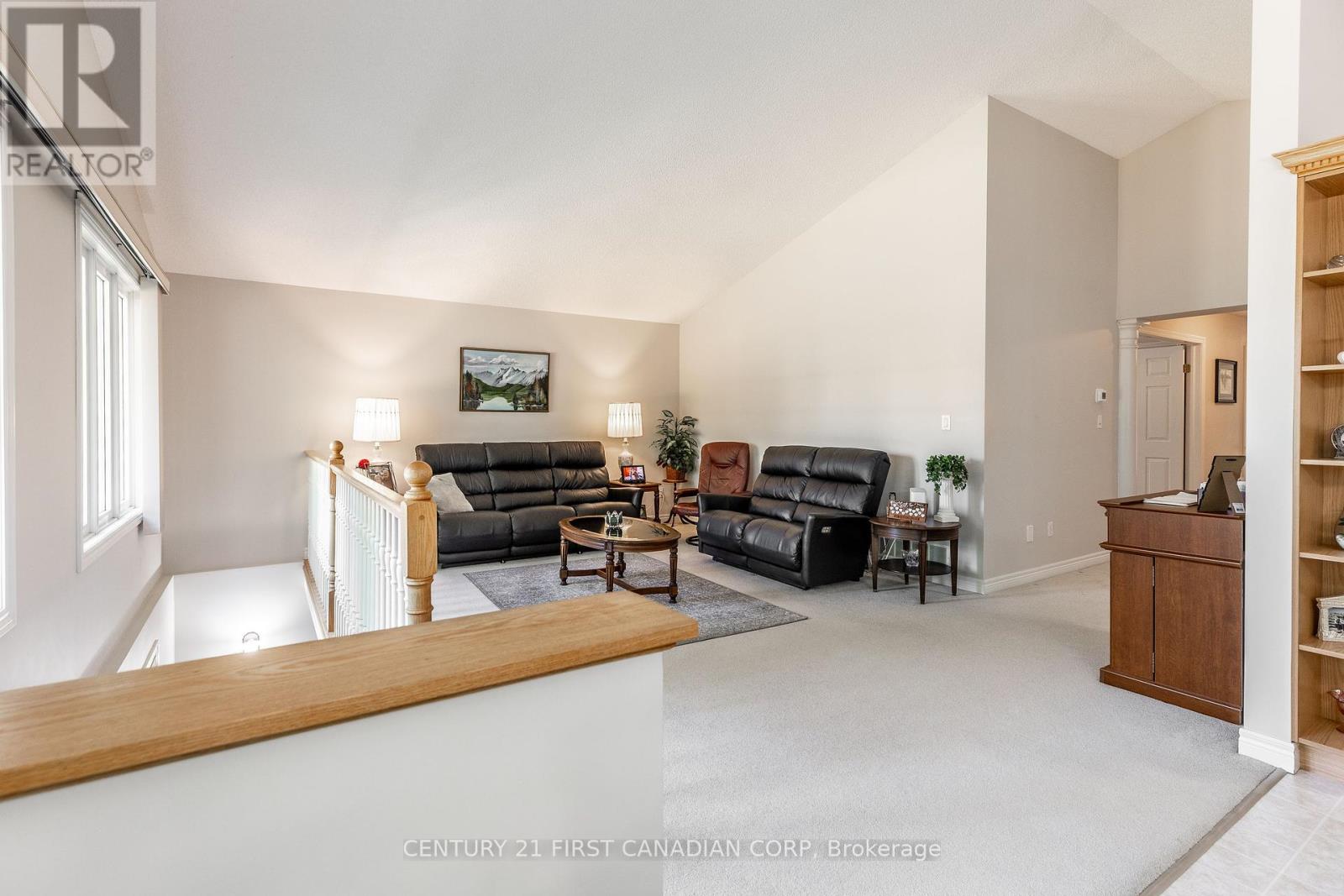 Photo 10 of 18 20 Windermere Place, St Thomas ON