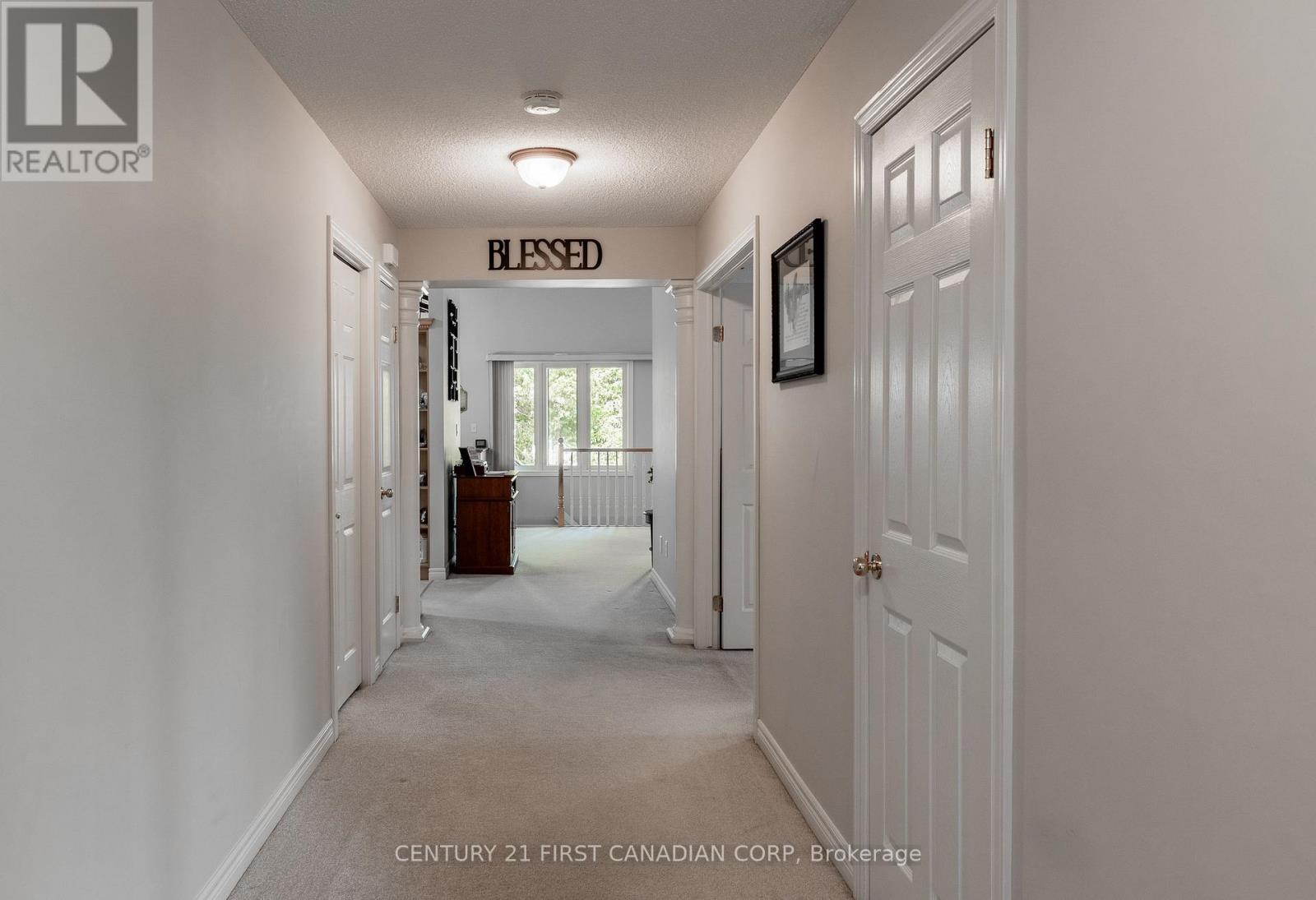 Photo 24 of 18 20 Windermere Place, St Thomas ON
