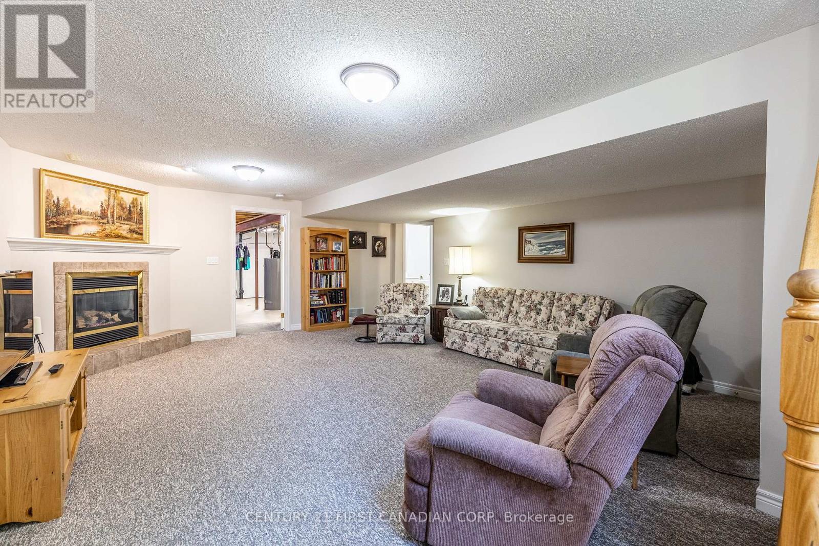 Photo 4 of 18 20 Windermere Place, St Thomas ON