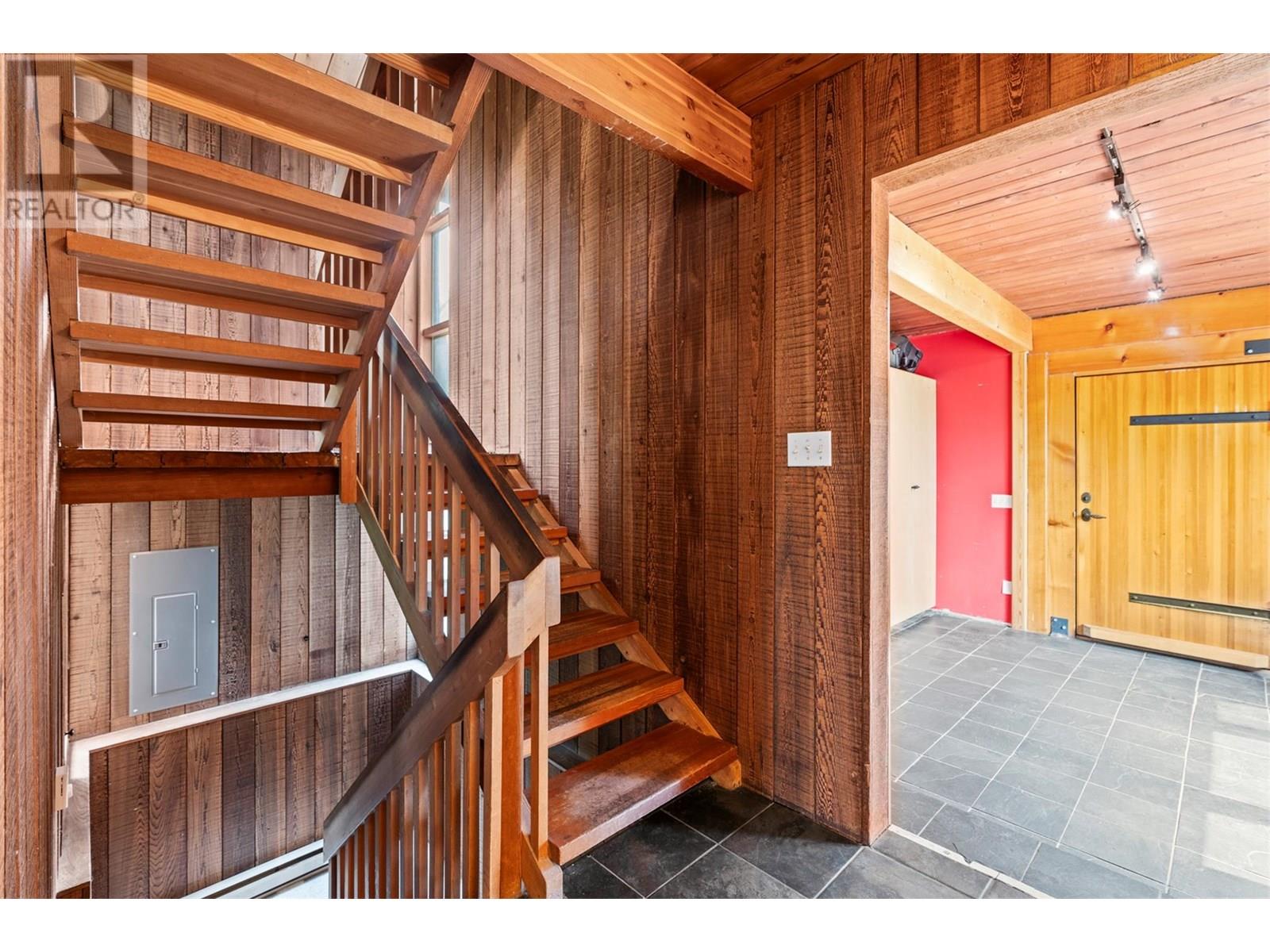 4444 Hales Road, Spallumcheen