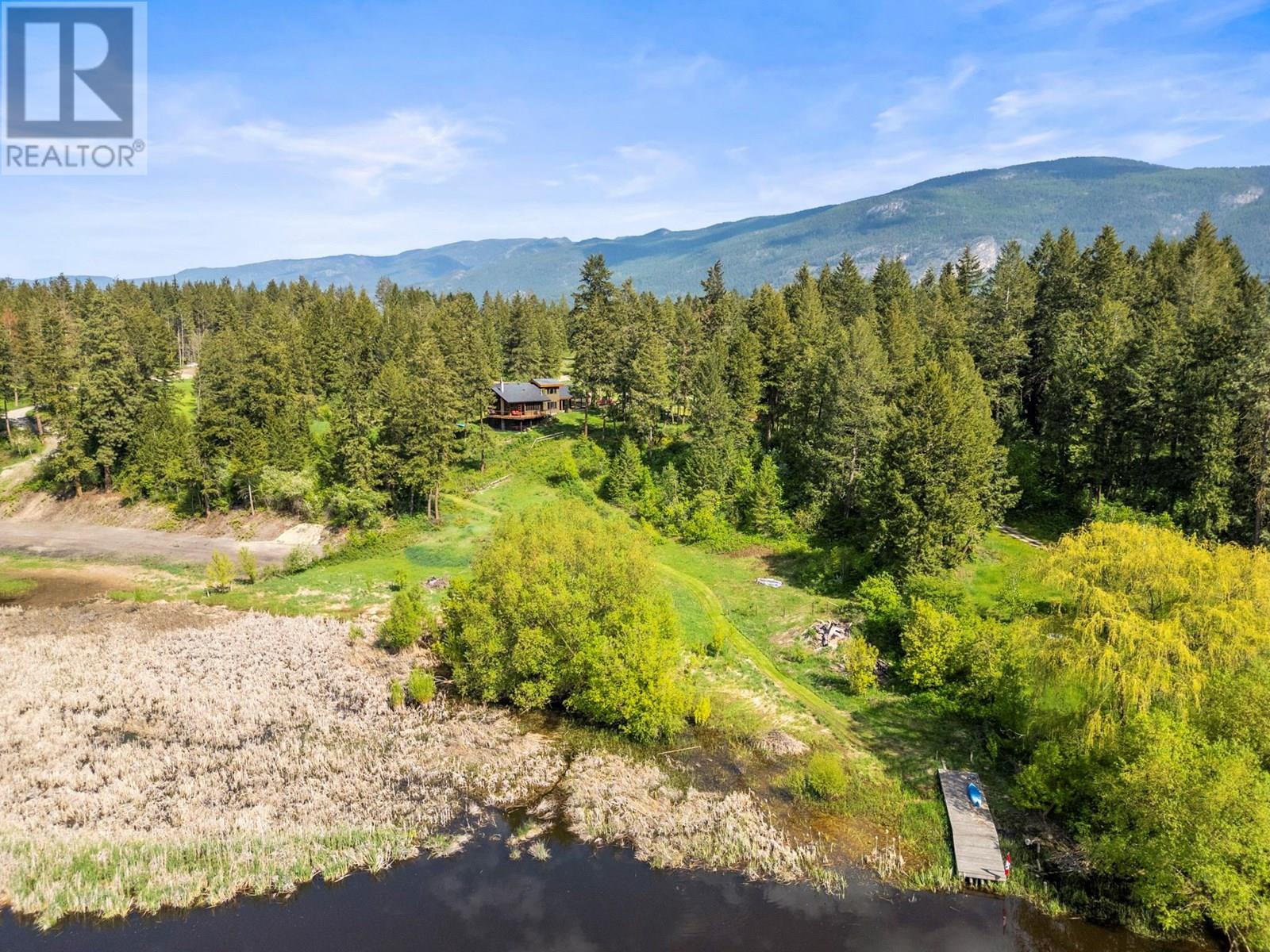 4444 Hales Road, Spallumcheen