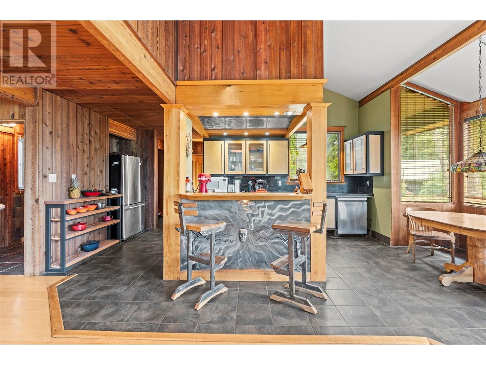 4444 Hales Road, Spallumcheen