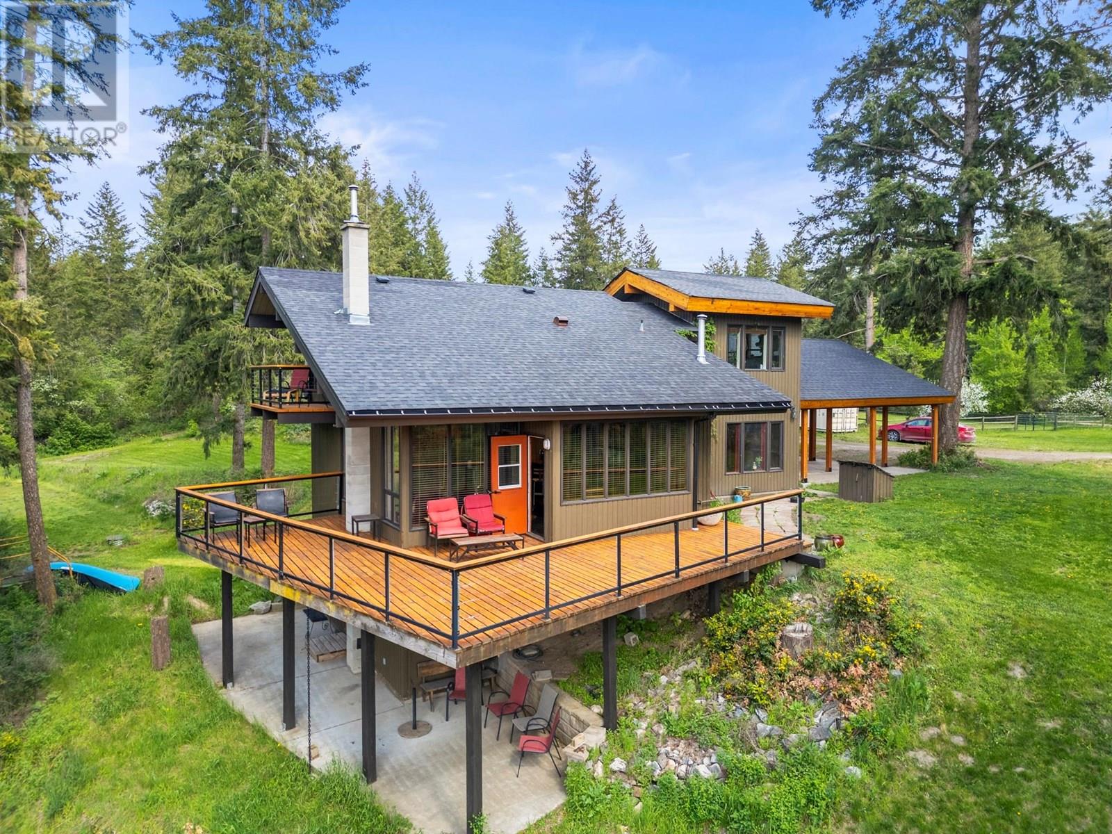 4444 Hales Road, Spallumcheen