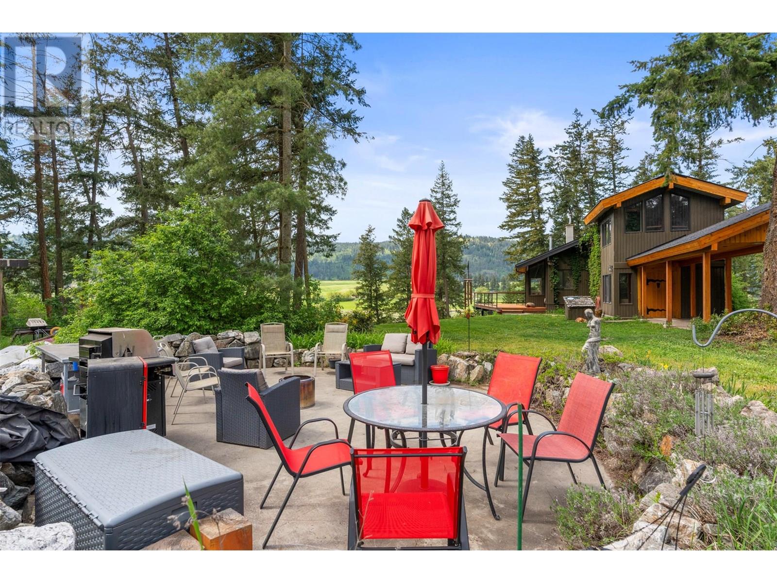 4444 Hales Road, Spallumcheen