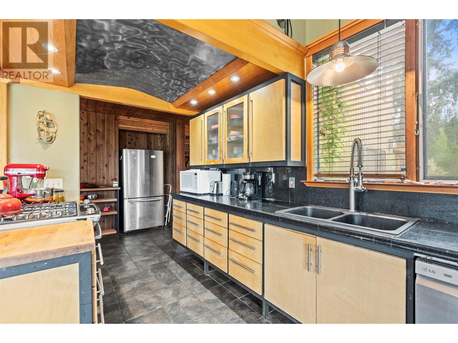 4444 Hales Road, Spallumcheen