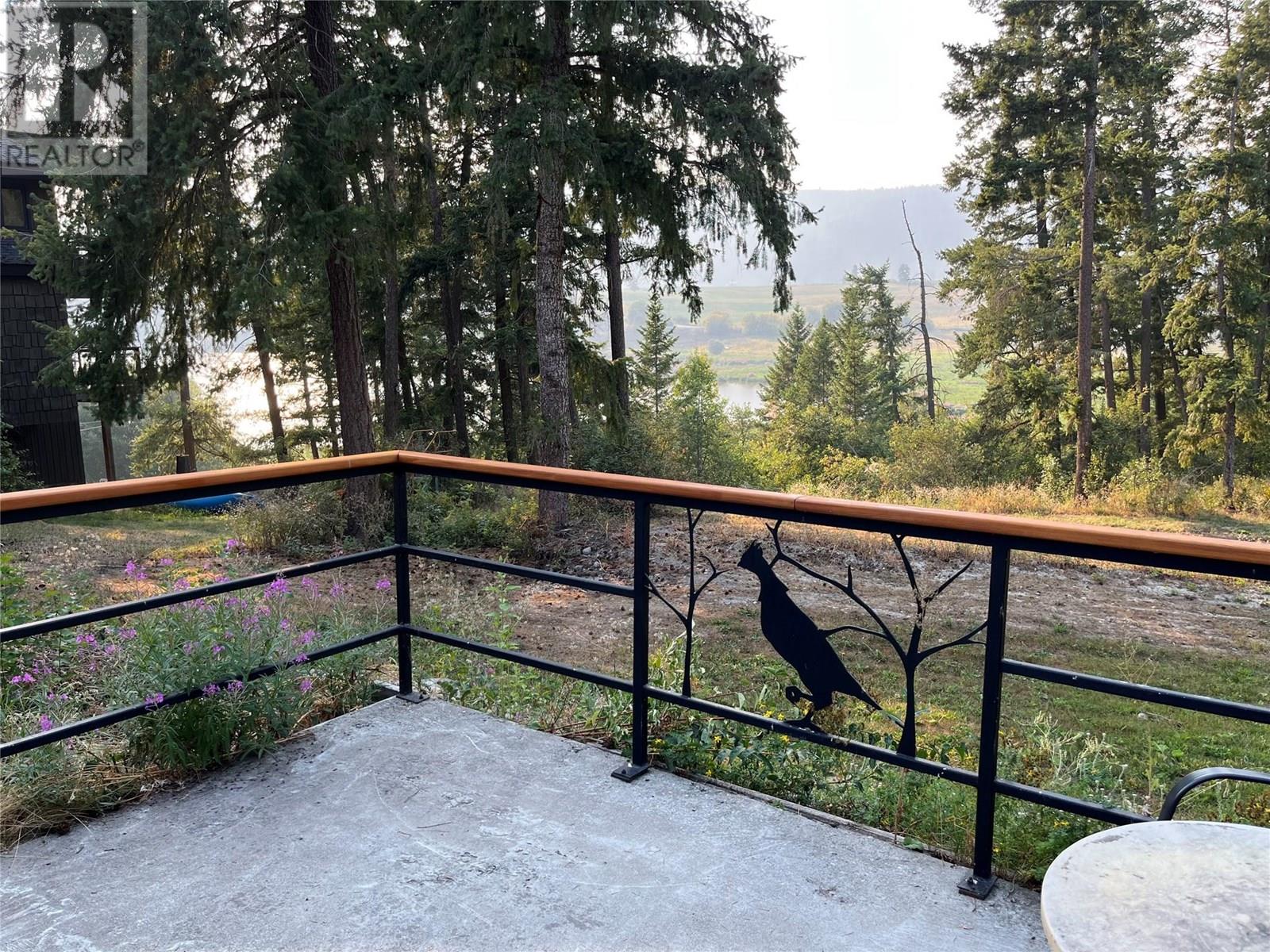 4444 Hales Road, Spallumcheen