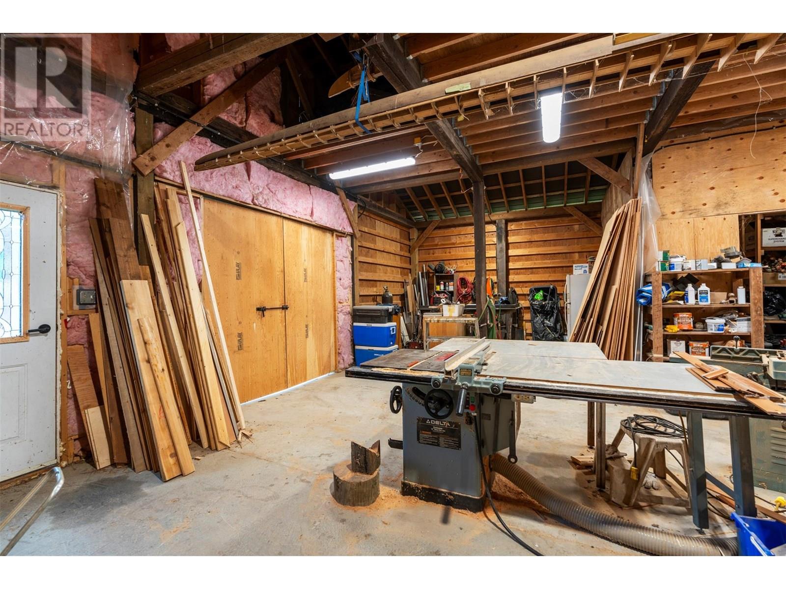 4444 Hales Road, Spallumcheen