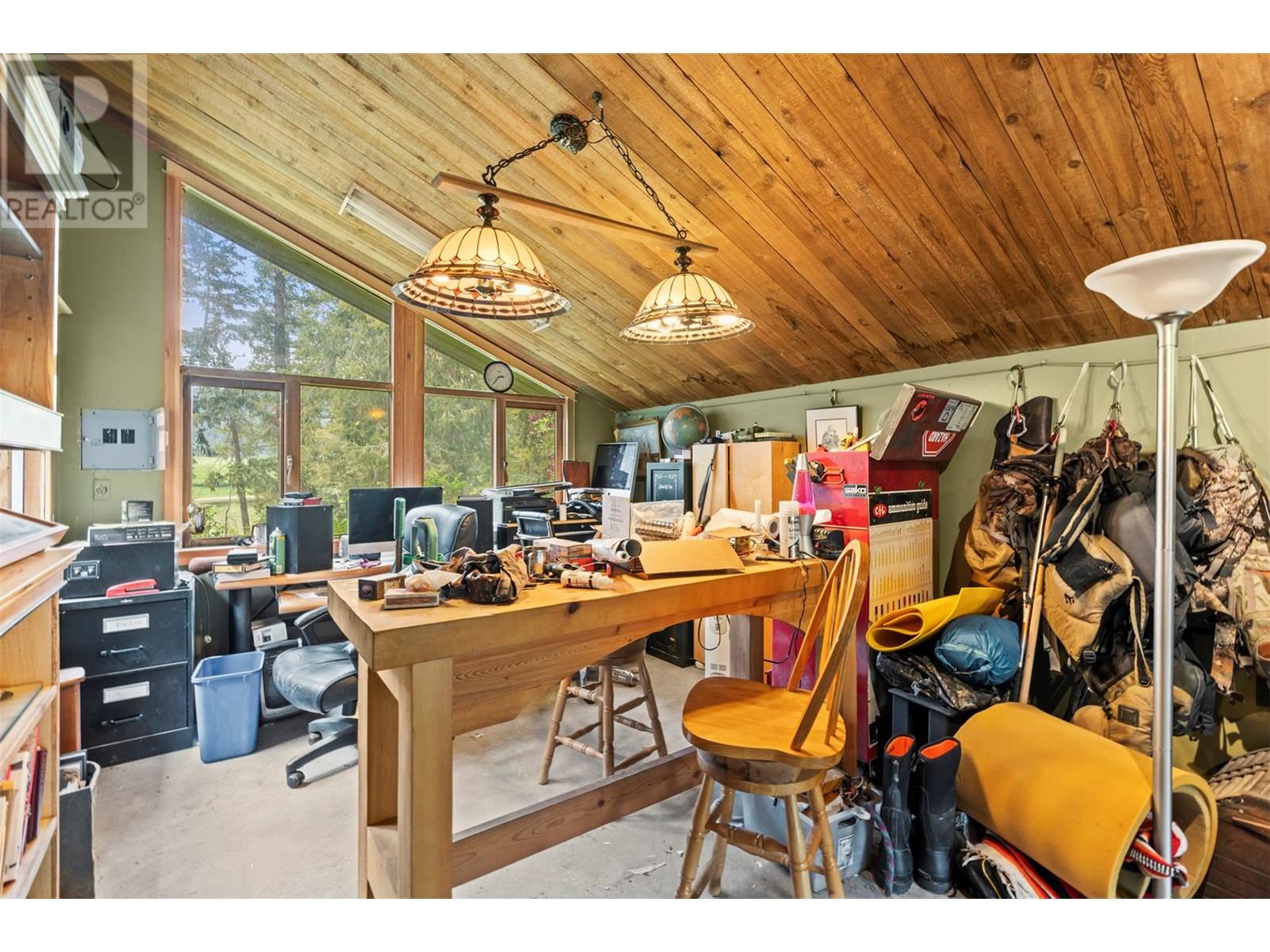 4444 Hales Road, Spallumcheen