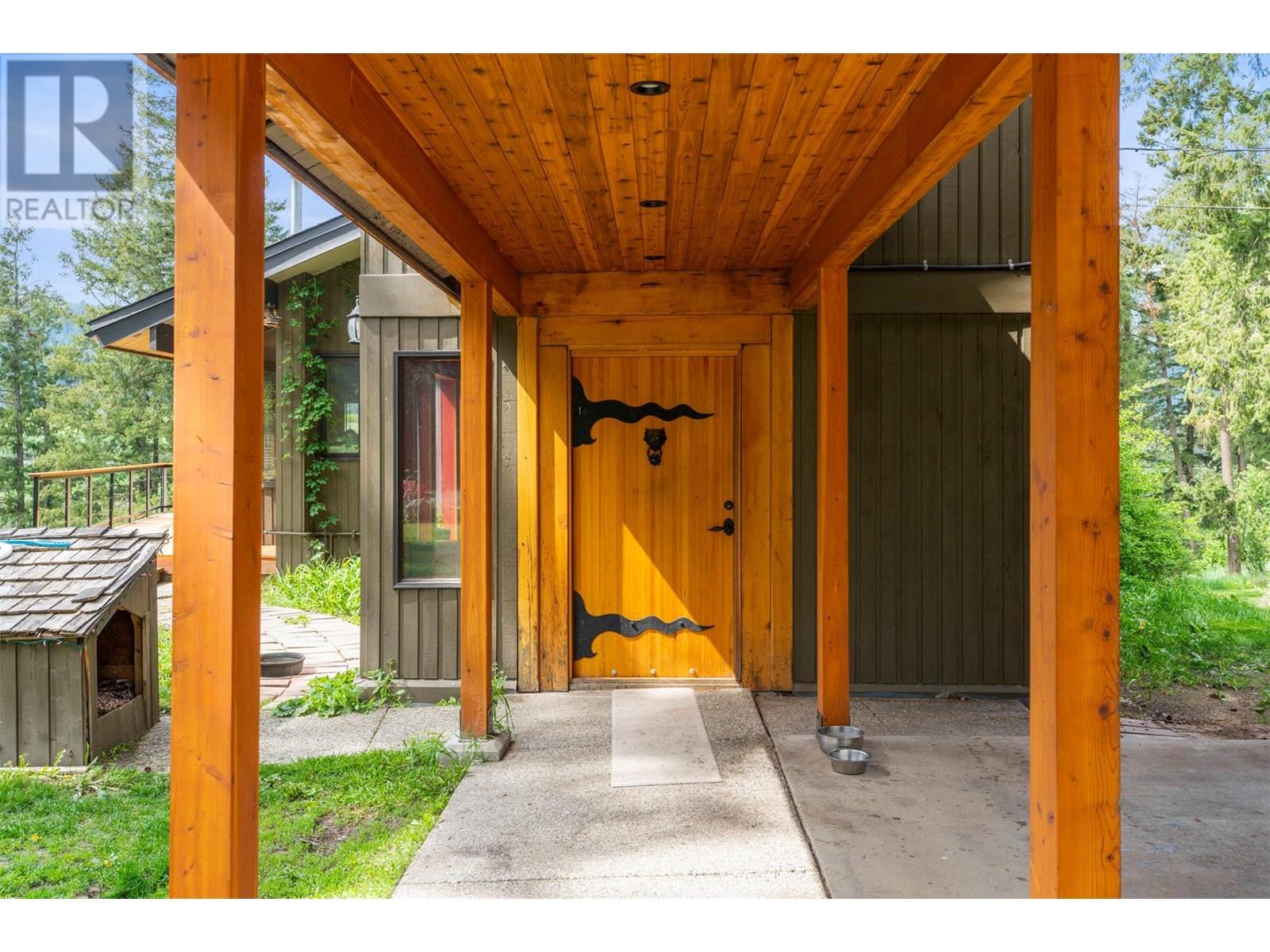 4444 Hales Road, Spallumcheen