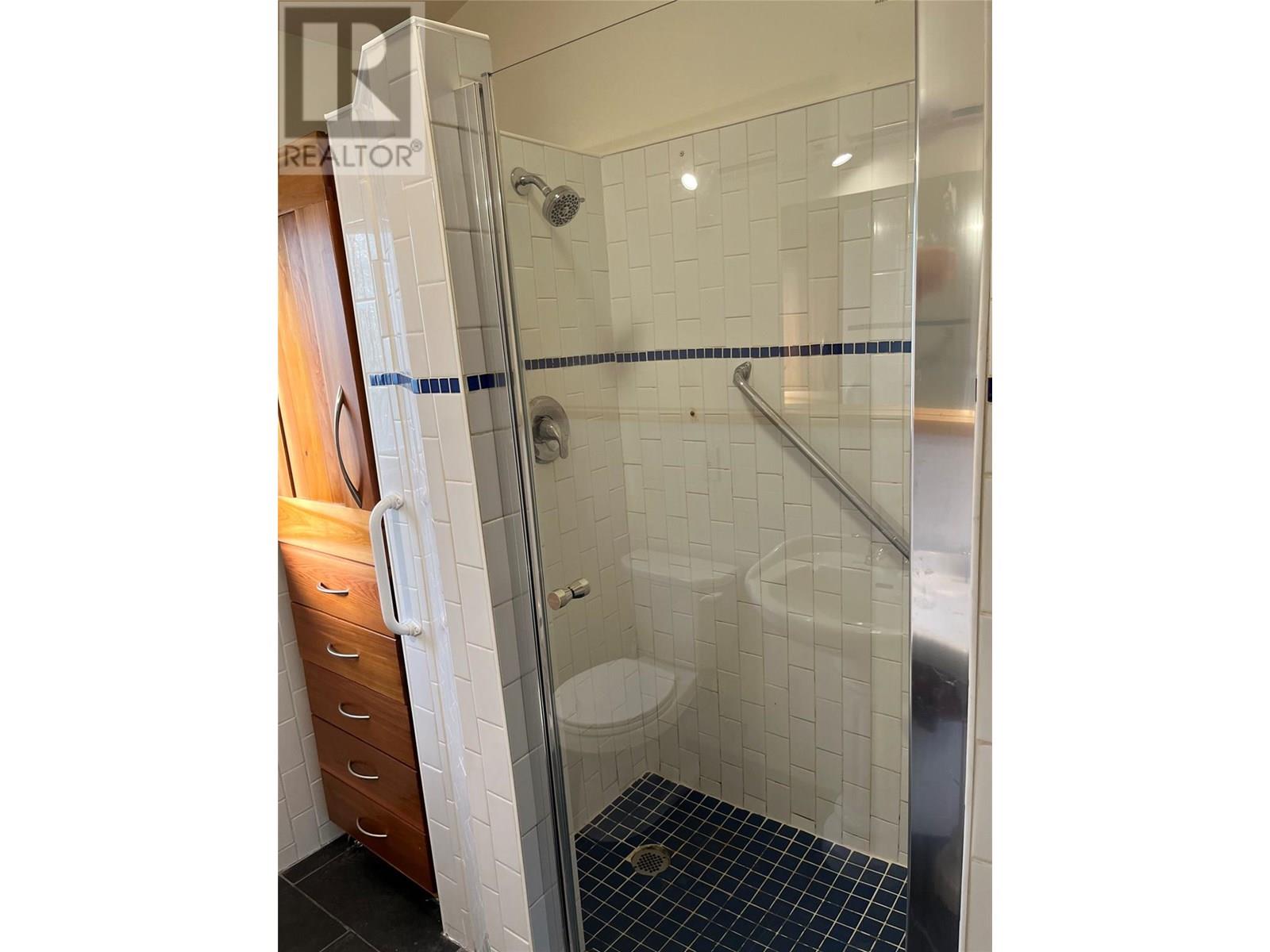 4444 Hales Road, Spallumcheen