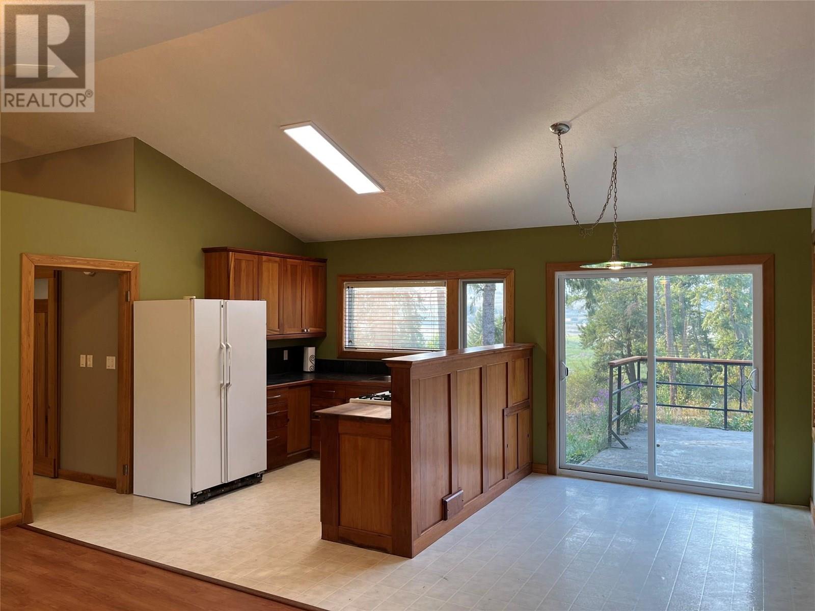 4444 Hales Road, Spallumcheen