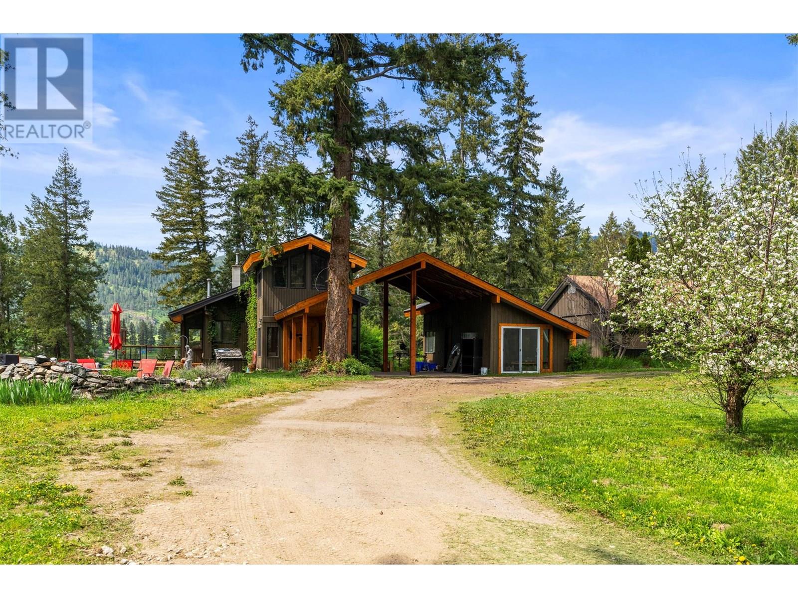 4444 Hales Road, Spallumcheen