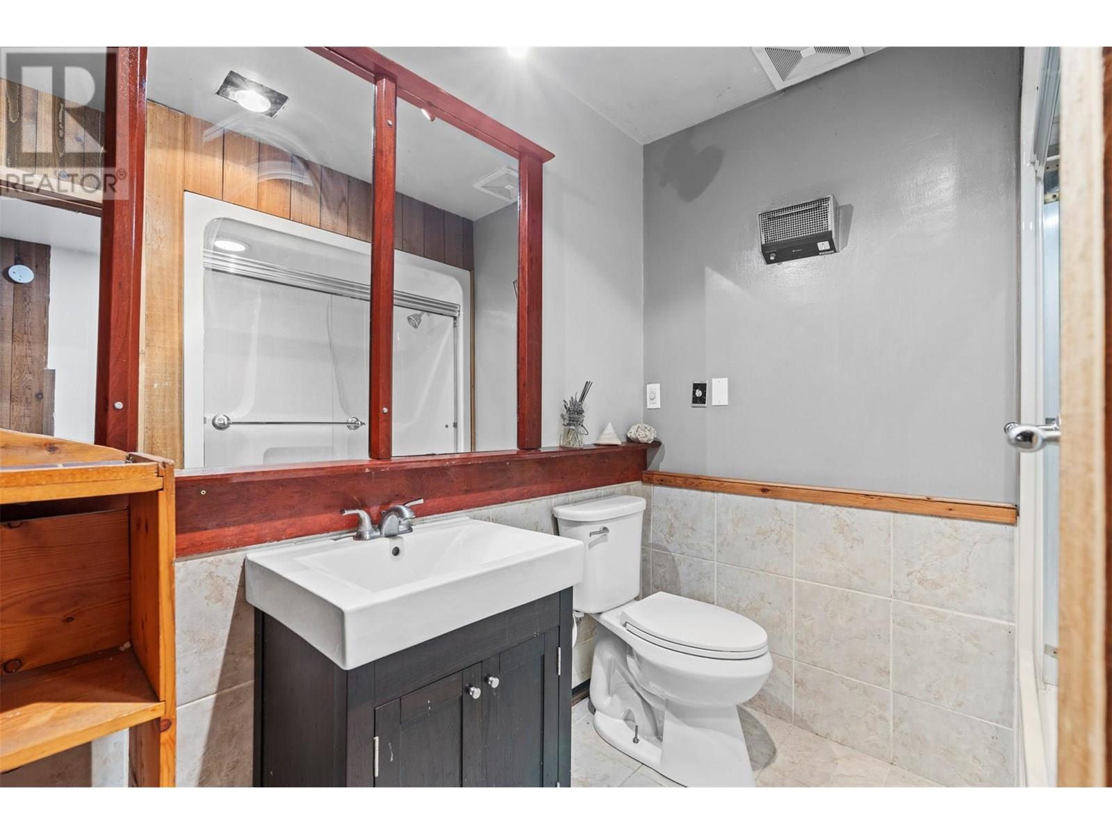 4444 Hales Road, Spallumcheen