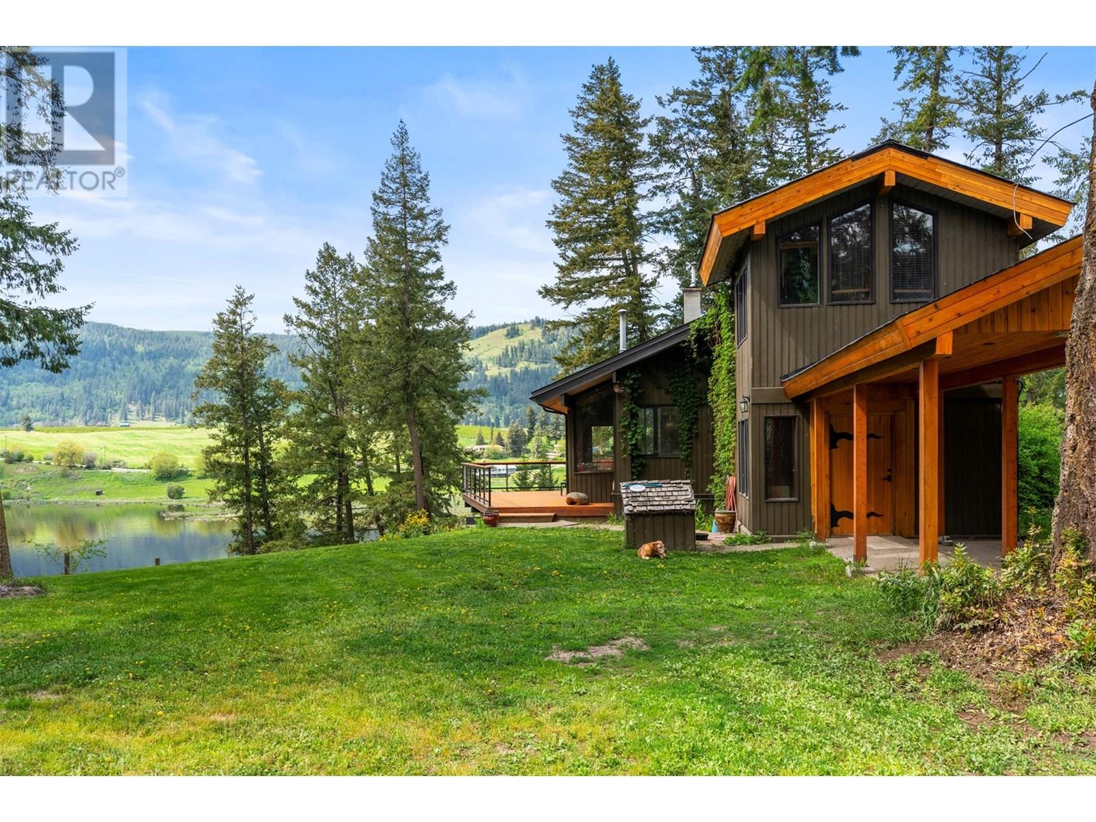 4444 Hales Road, Spallumcheen