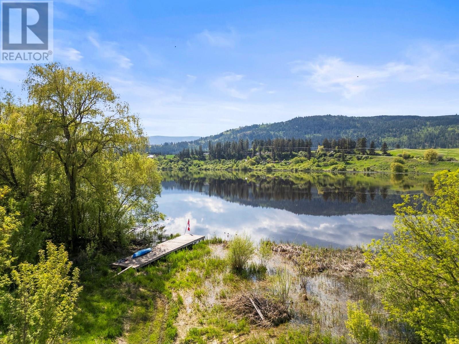 4444 Hales Road, Spallumcheen