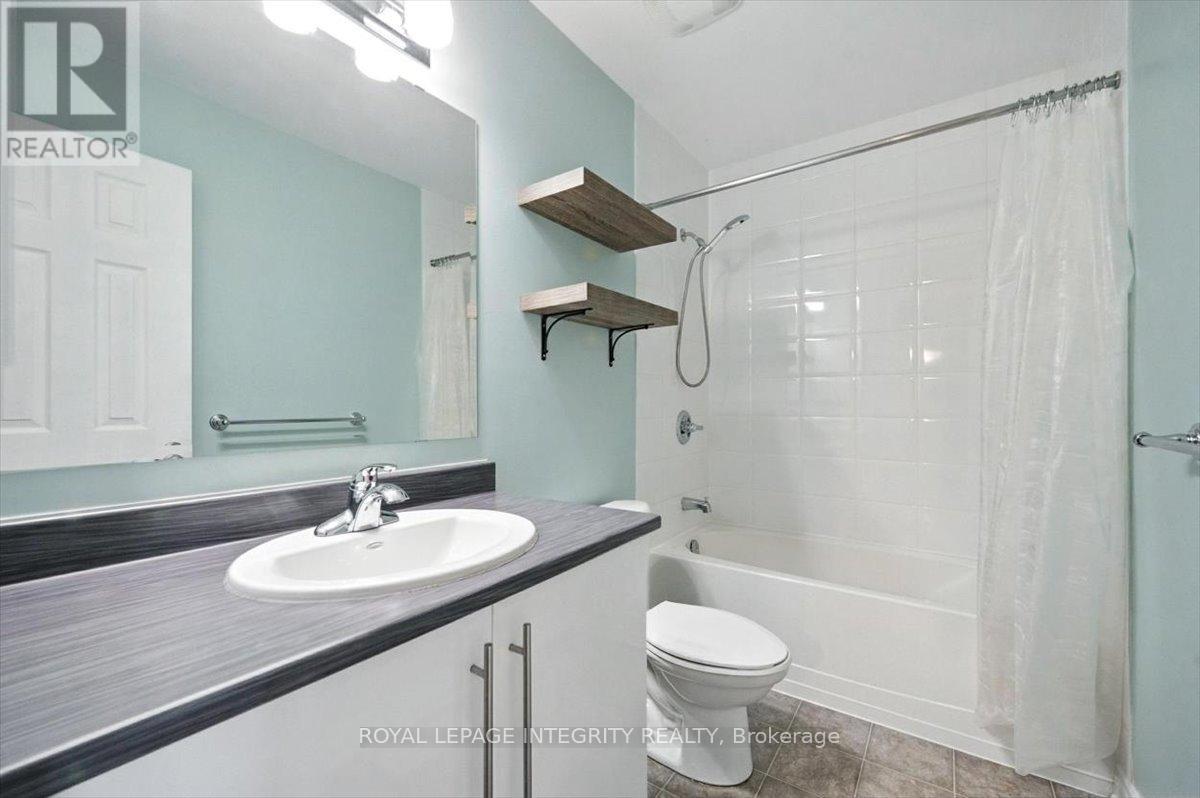 Photo 23 of 748 Morningstar Way, Ottawa ON