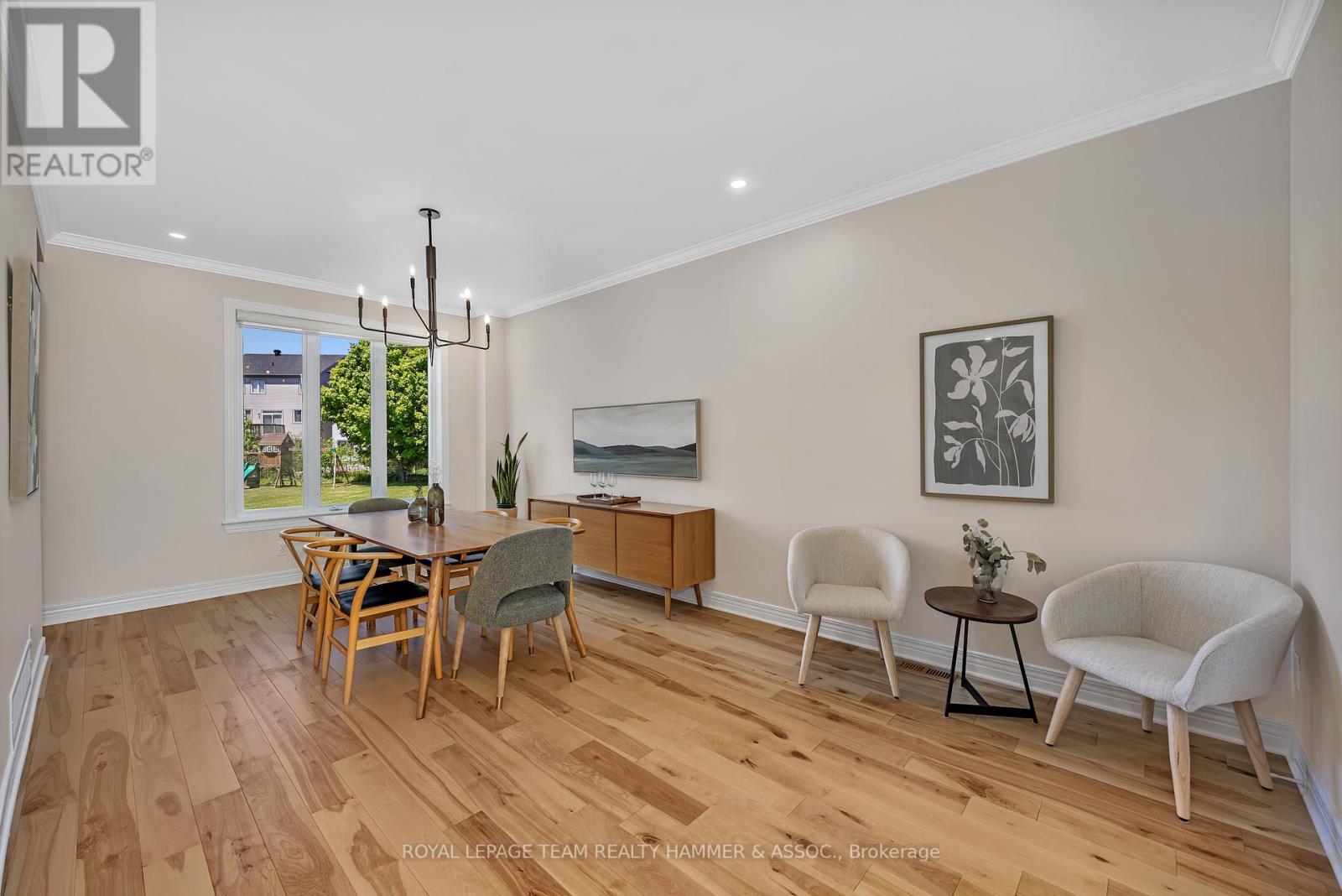 Photo 4 of 24 Tierney Drive, Ottawa ON