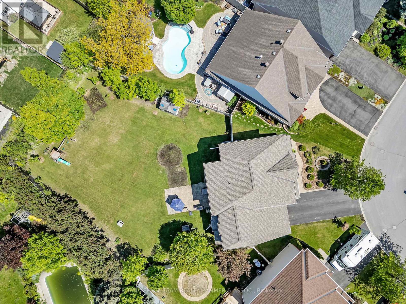 Photo 12 of 24 Tierney Drive, Ottawa ON