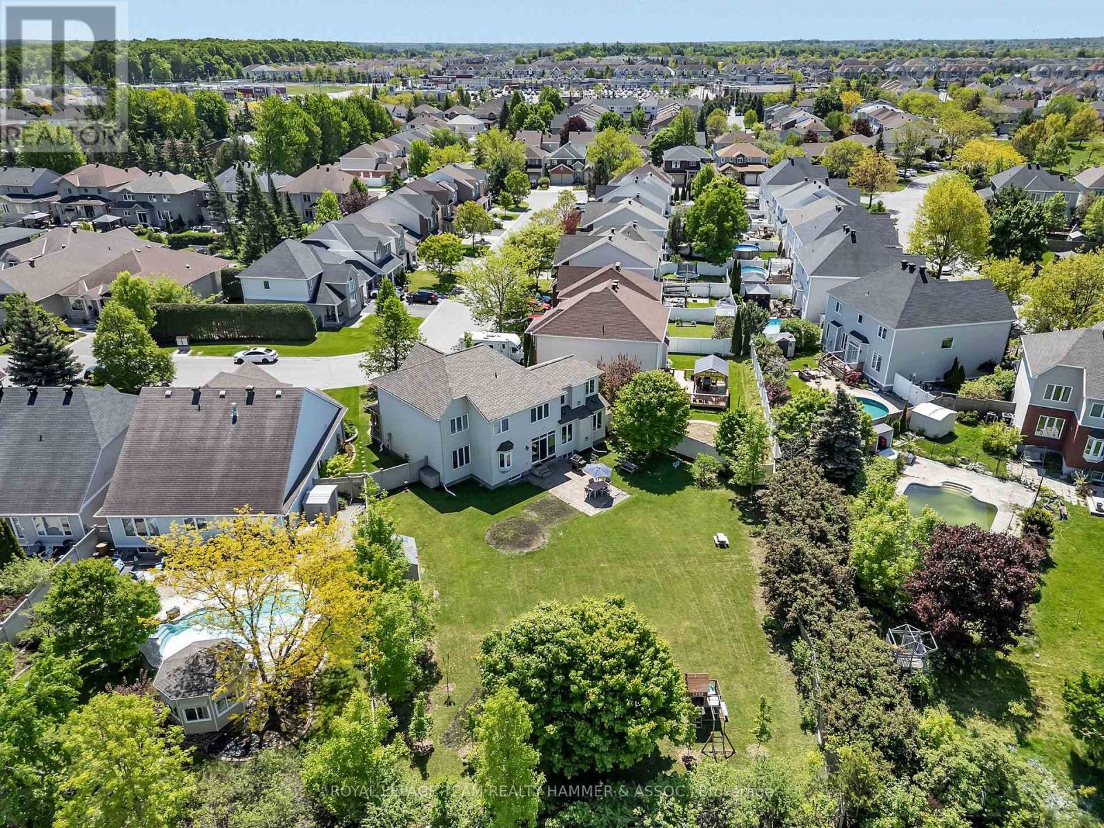 Photo 5 of 24 Tierney Drive, Ottawa ON