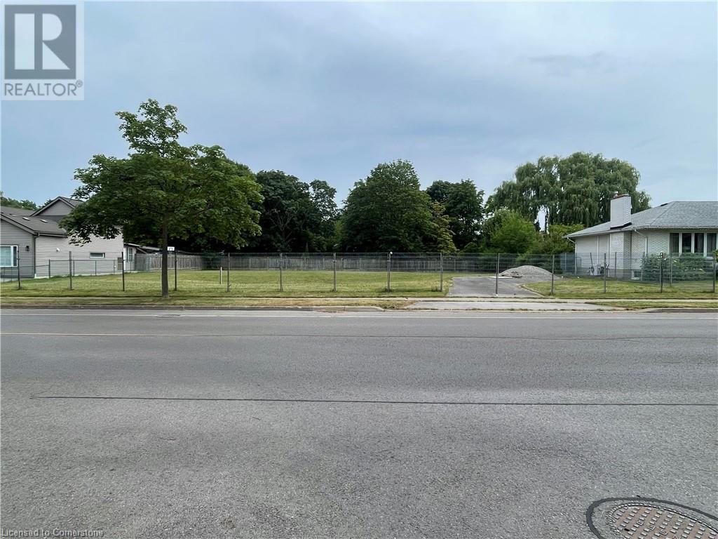 Photo 2 of 374 C Linwell Road, St Catharines ON