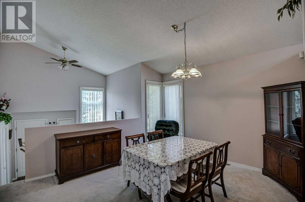 Single Family House Bi-level for Sale in  Somerglen Park SW Somerset Calgary 