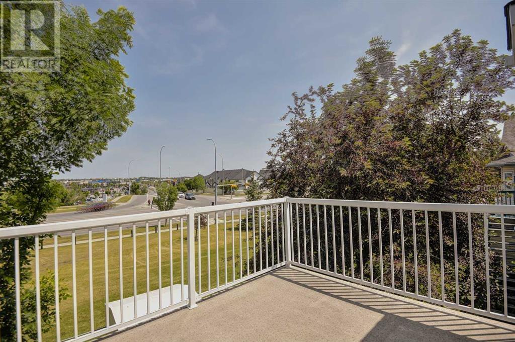 Single Family House Bi-level for Sale in  Somerglen Park SW Somerset Calgary 
