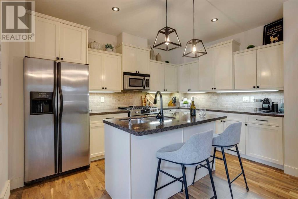 Single Family House for Sale in    Street NW Parkdale Calgary 