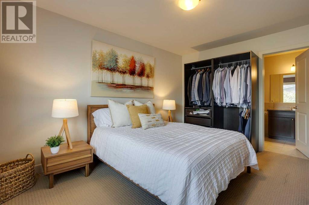 Single Family House for Sale in    Street NW Parkdale Calgary 