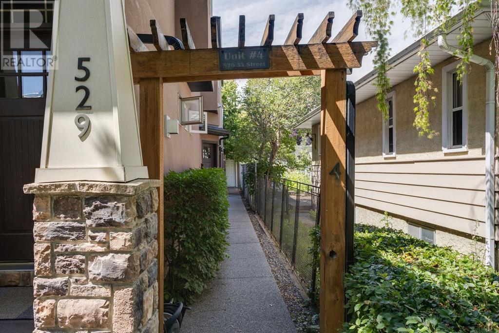 Single Family House for Sale in    Street NW Parkdale Calgary 
