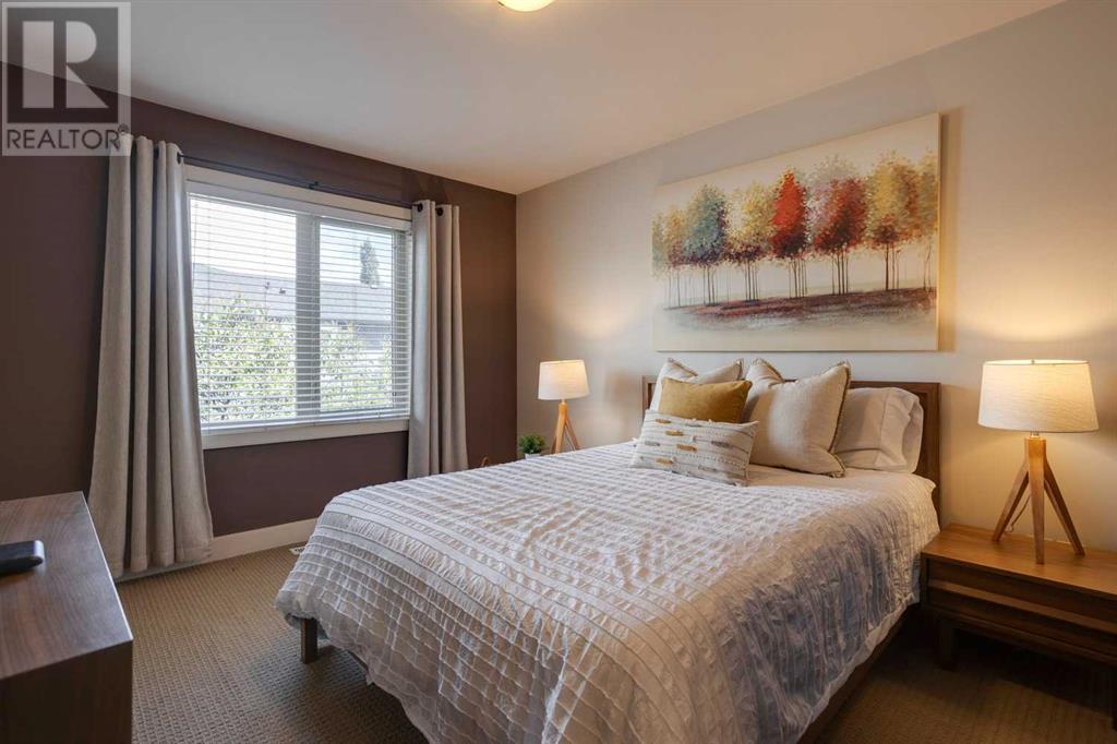 Single Family House for Sale in    Street NW Parkdale Calgary 
