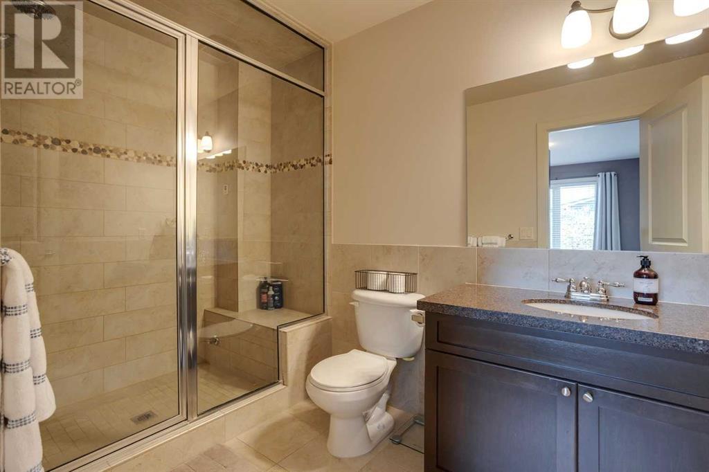 Single Family House for Sale in    Street NW Parkdale Calgary 
