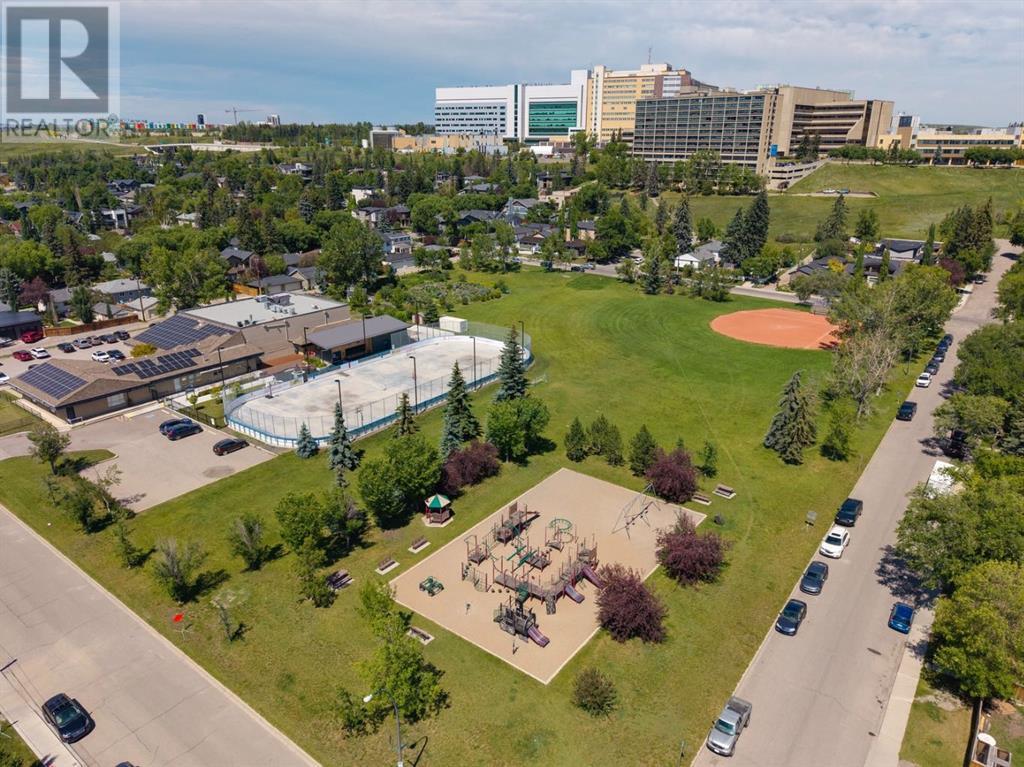 Single Family House for Sale in    Street NW Parkdale Calgary 