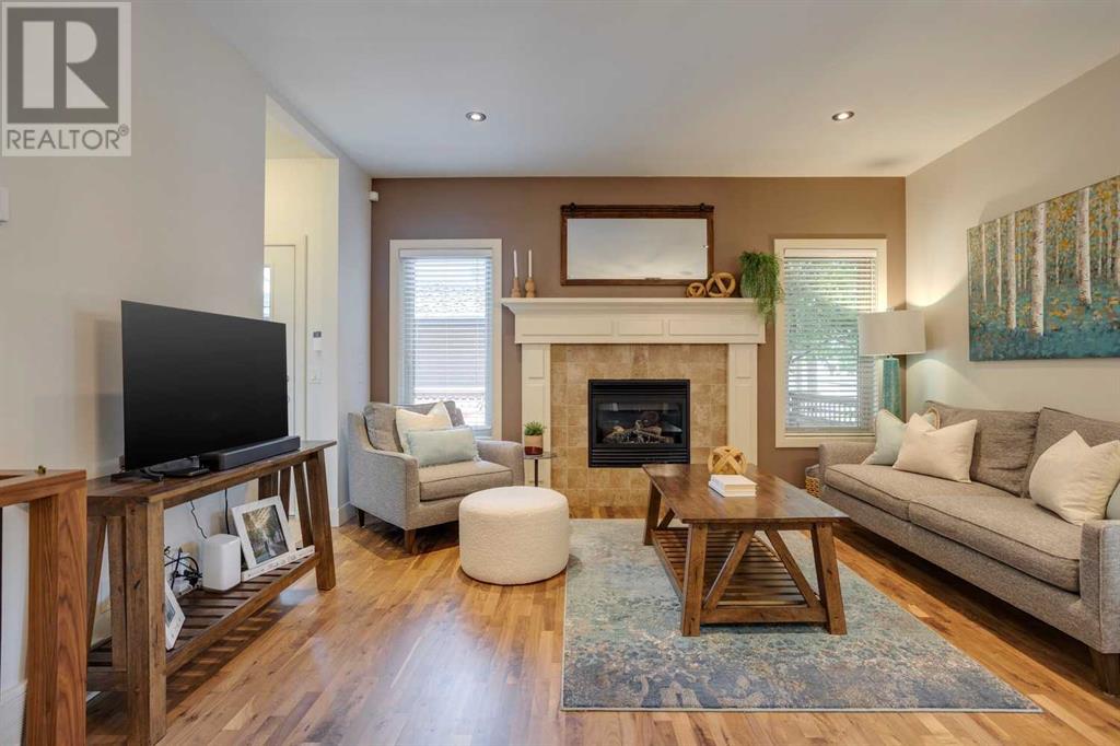 4, 529 34 Street NW, Calgary, Alberta