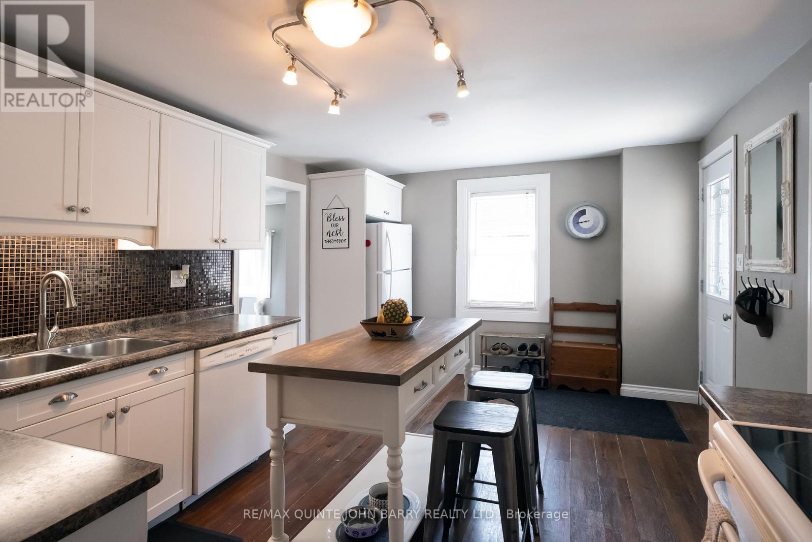 Photo 20 of 17 James Street, Quinte West ON