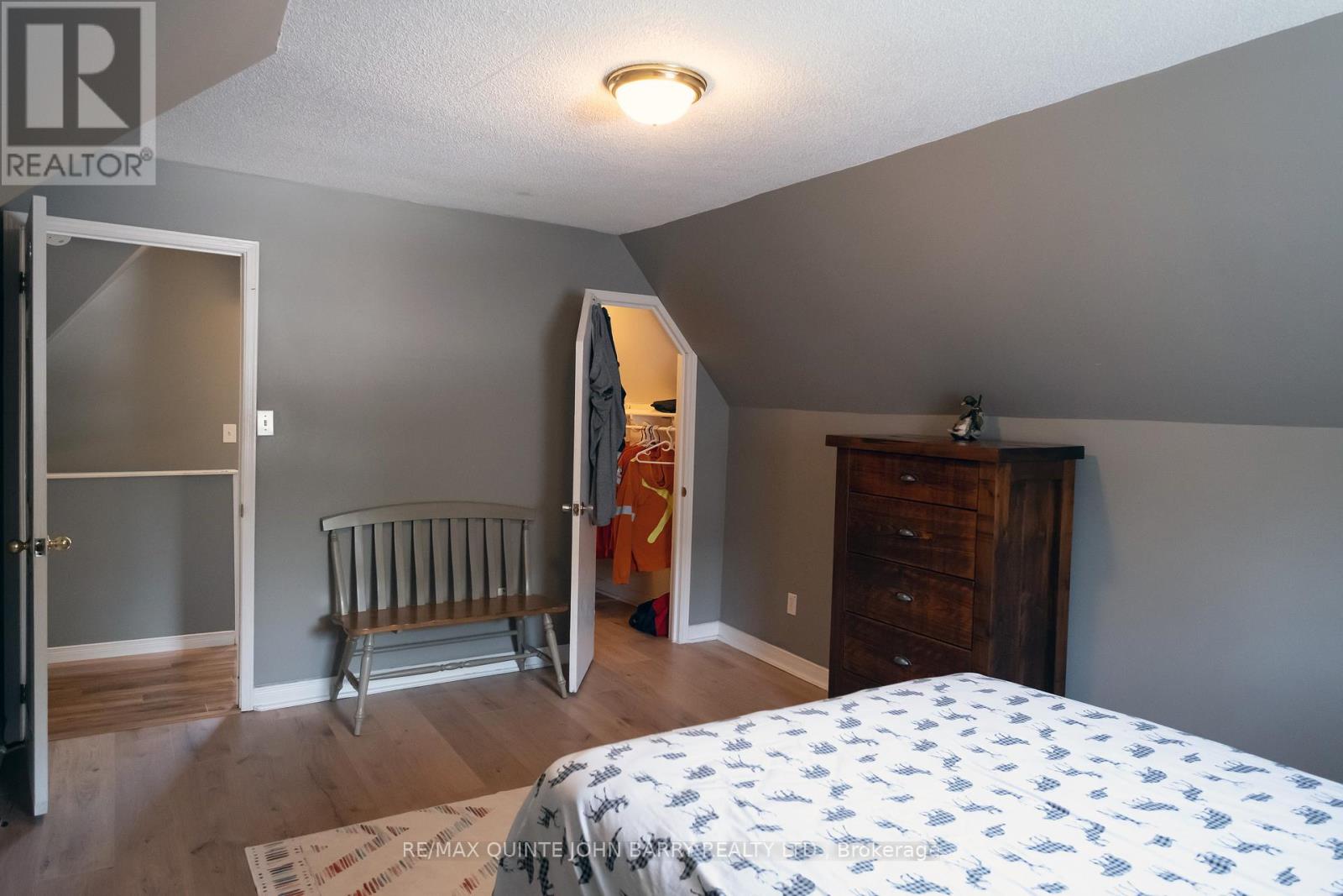 Photo 23 of 17 James Street, Quinte West ON