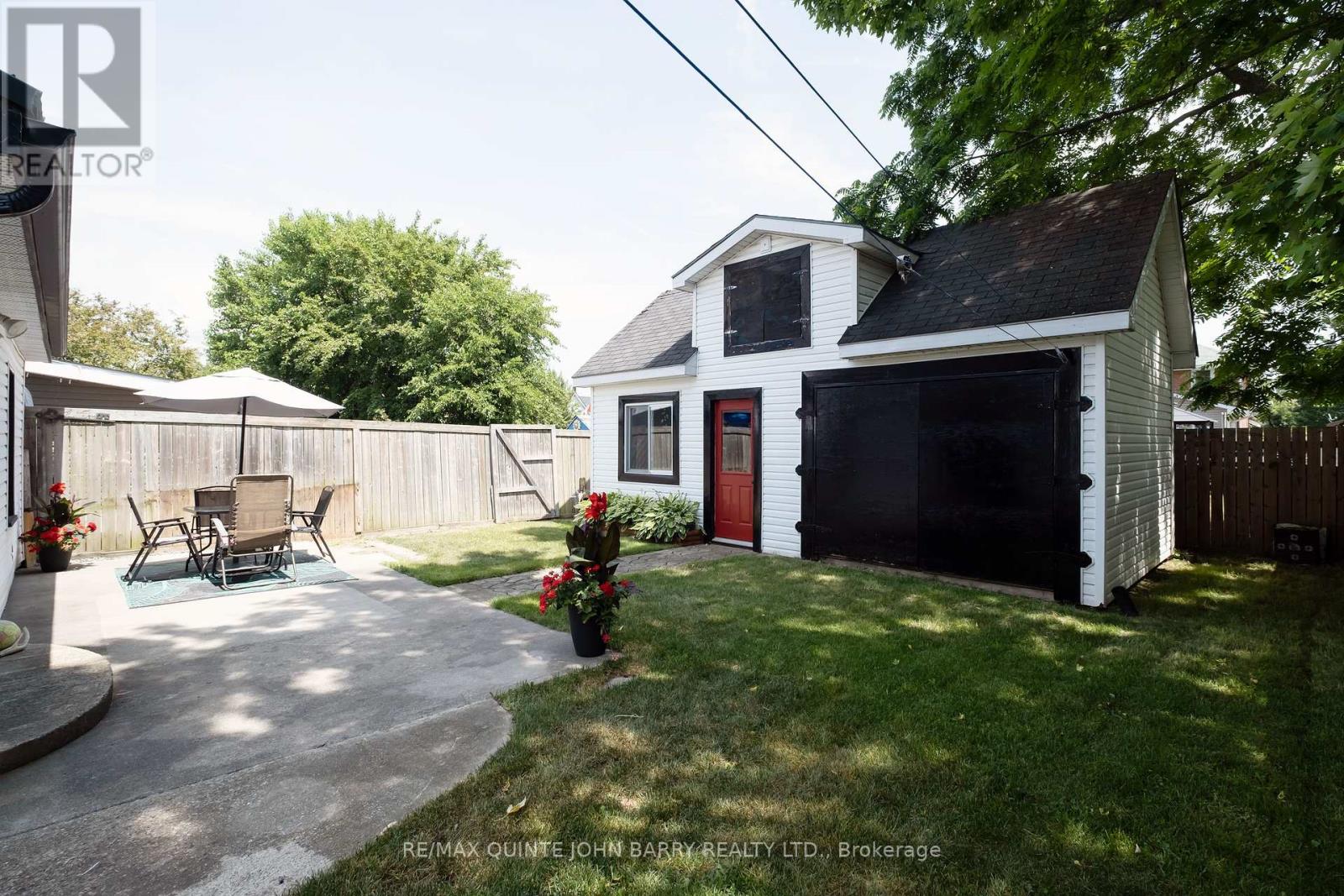 Photo 15 of 17 James Street, Quinte West ON
