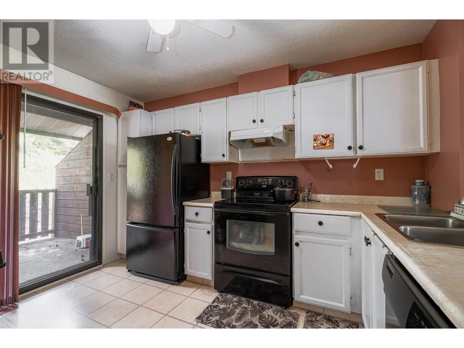 Photo 4 of 1155 Hugh Allan Drive Unit 18, Kamloops BC