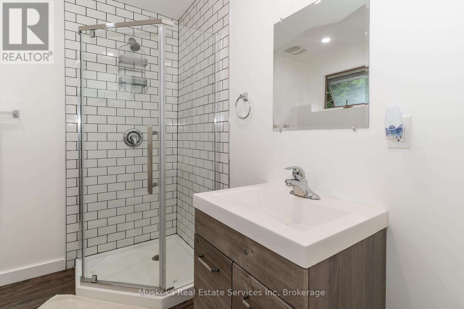 Photo 22 of 132 Mcmurray Street, Bracebridge ON