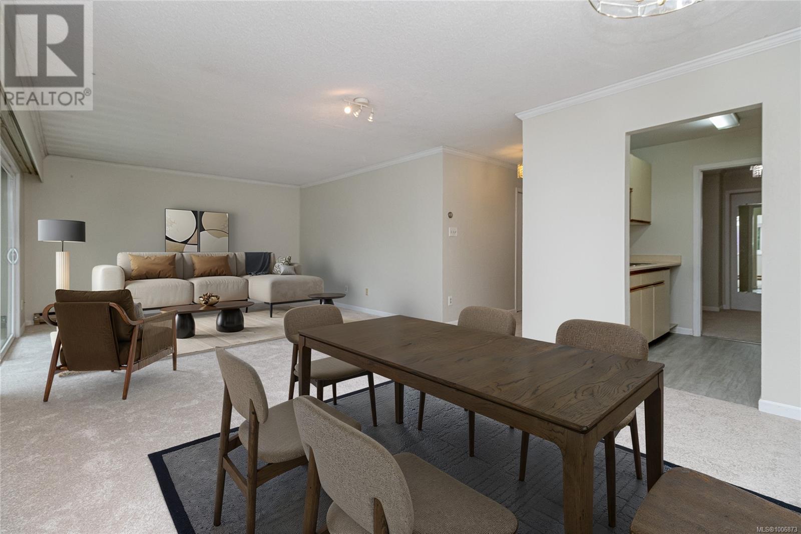 Single Family House for Sale in   Rockland Ave Victoria 