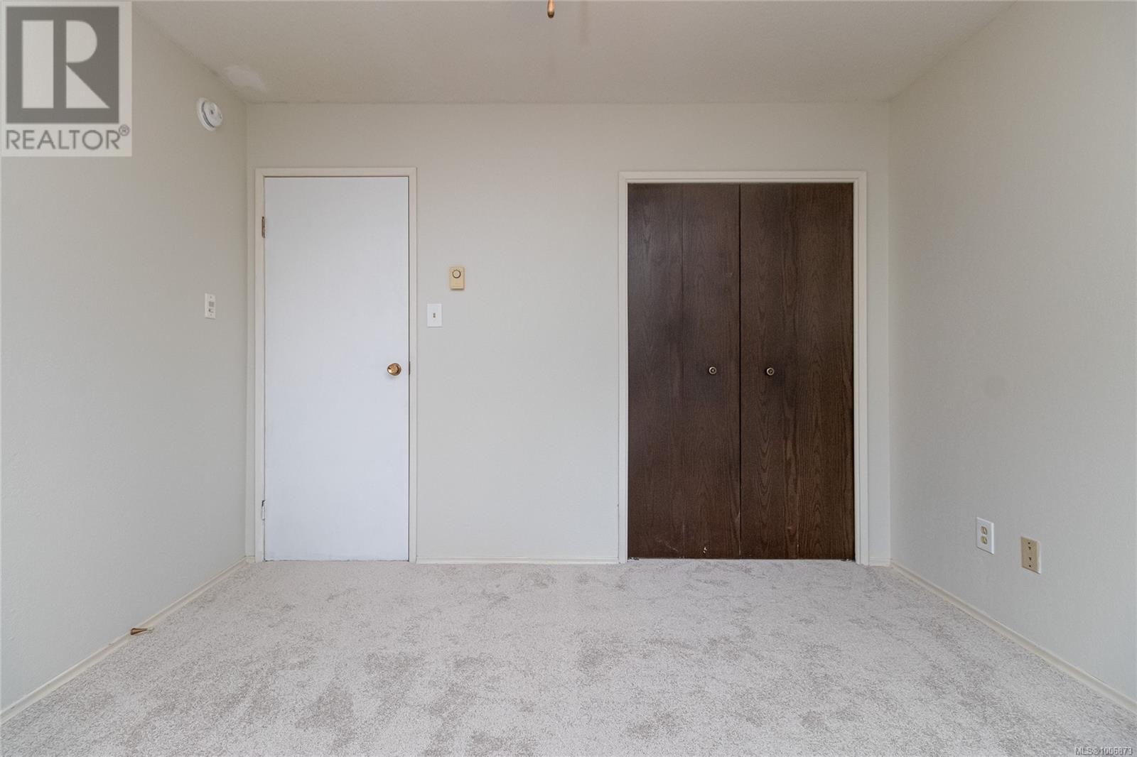 Single Family House for Sale in   Rockland Ave Victoria 