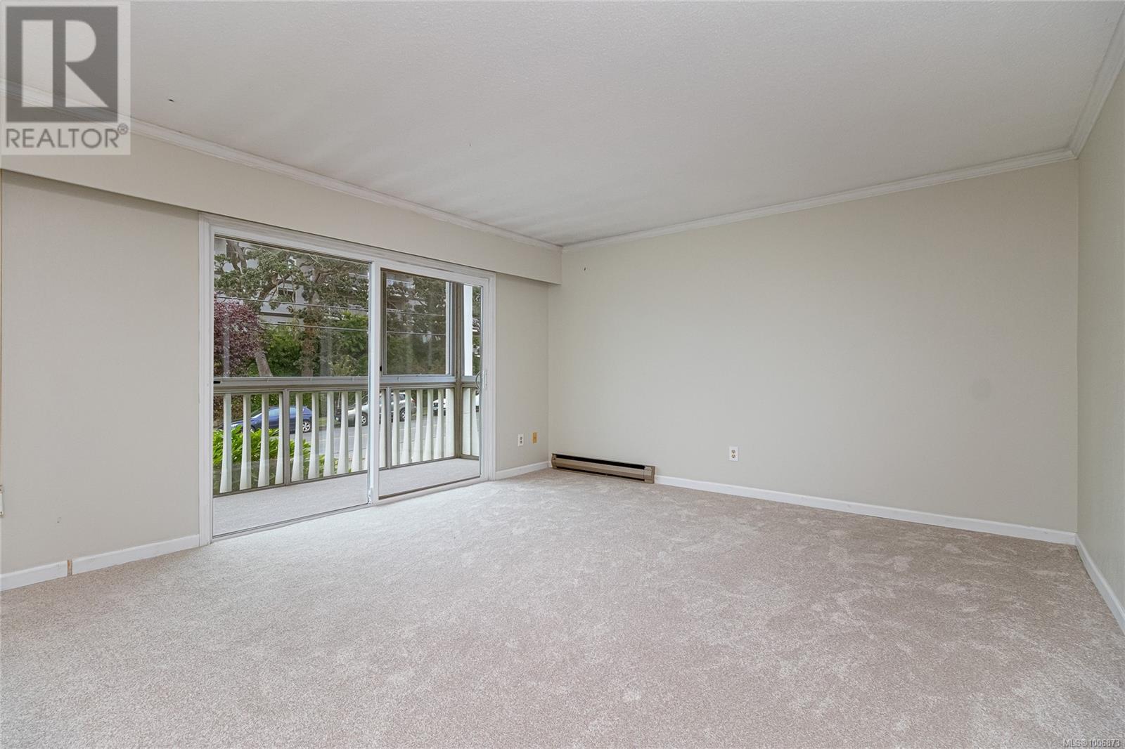 Single Family House for Sale in   Rockland Ave Victoria 