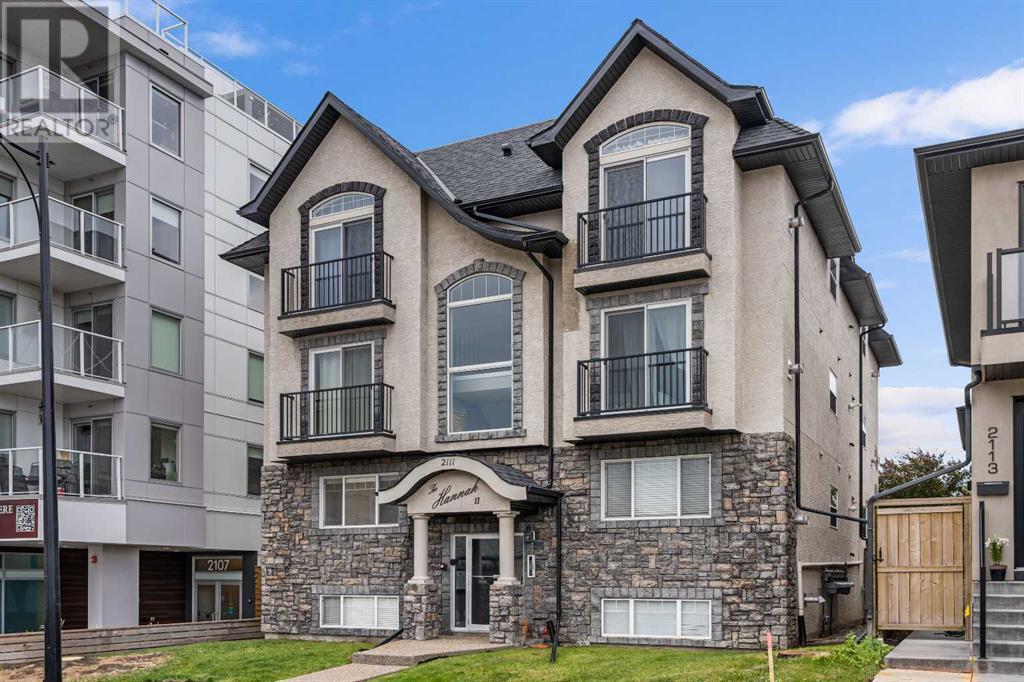 Single Family House for Sale in    Avenue SW Altadore Calgary 