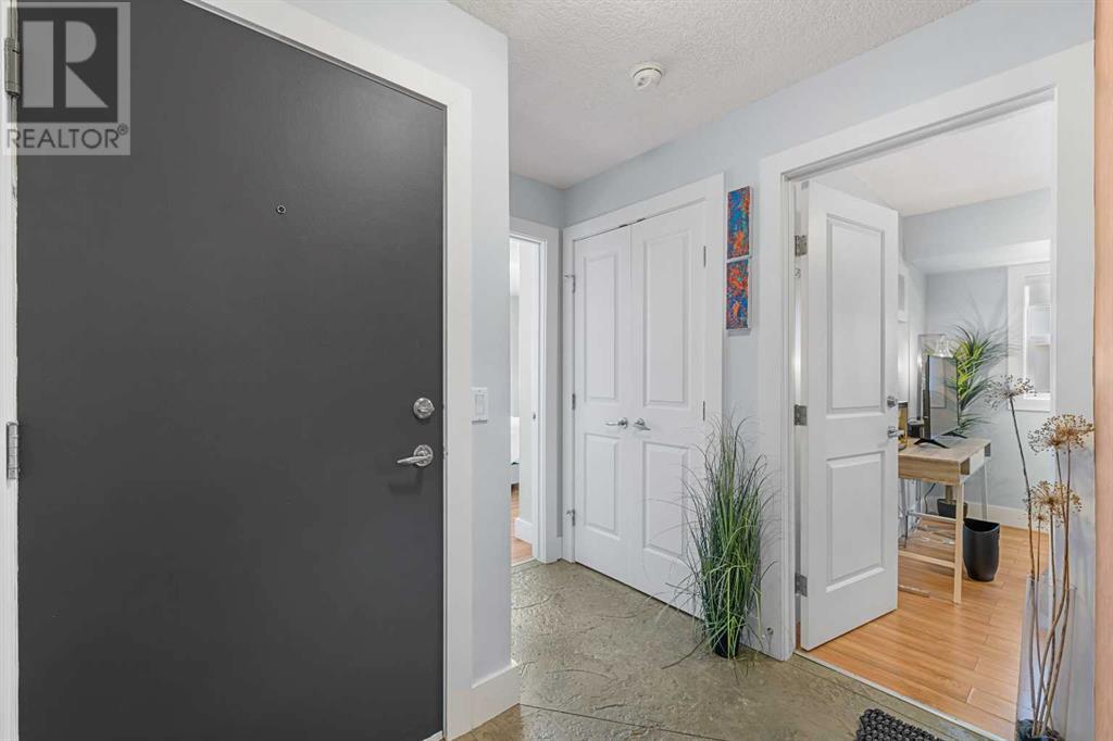 Single Family House for Sale in    Avenue SW Altadore Calgary 
