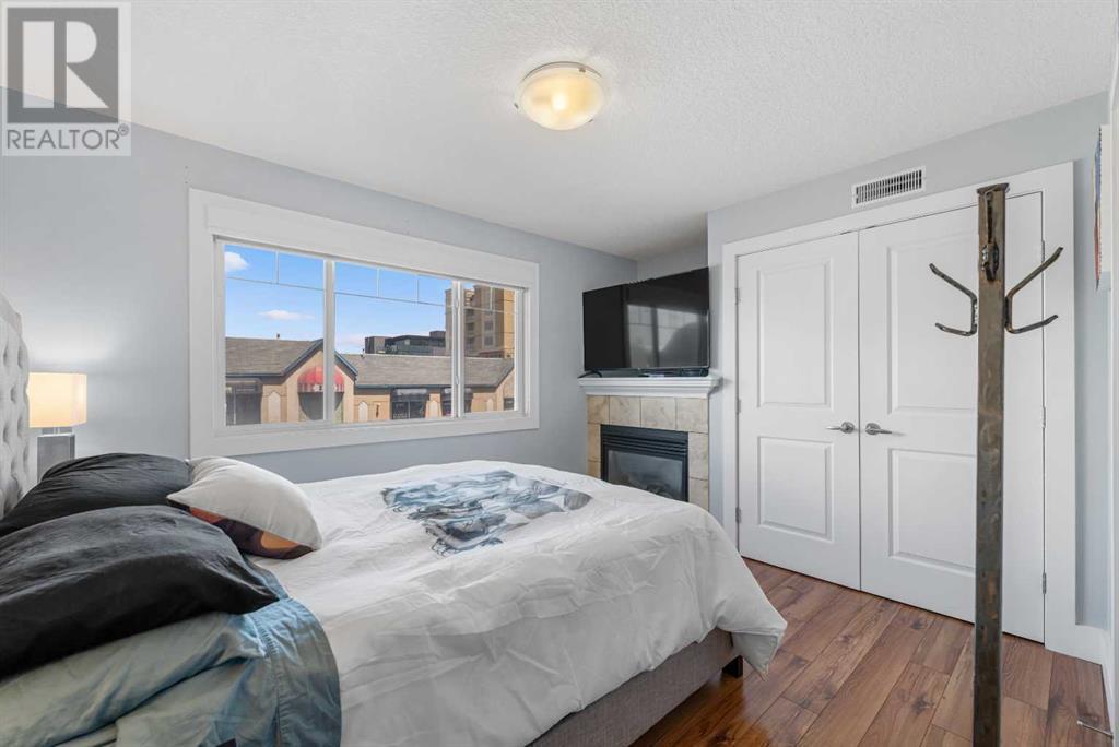 Single Family House for Sale in    Avenue SW Altadore Calgary 