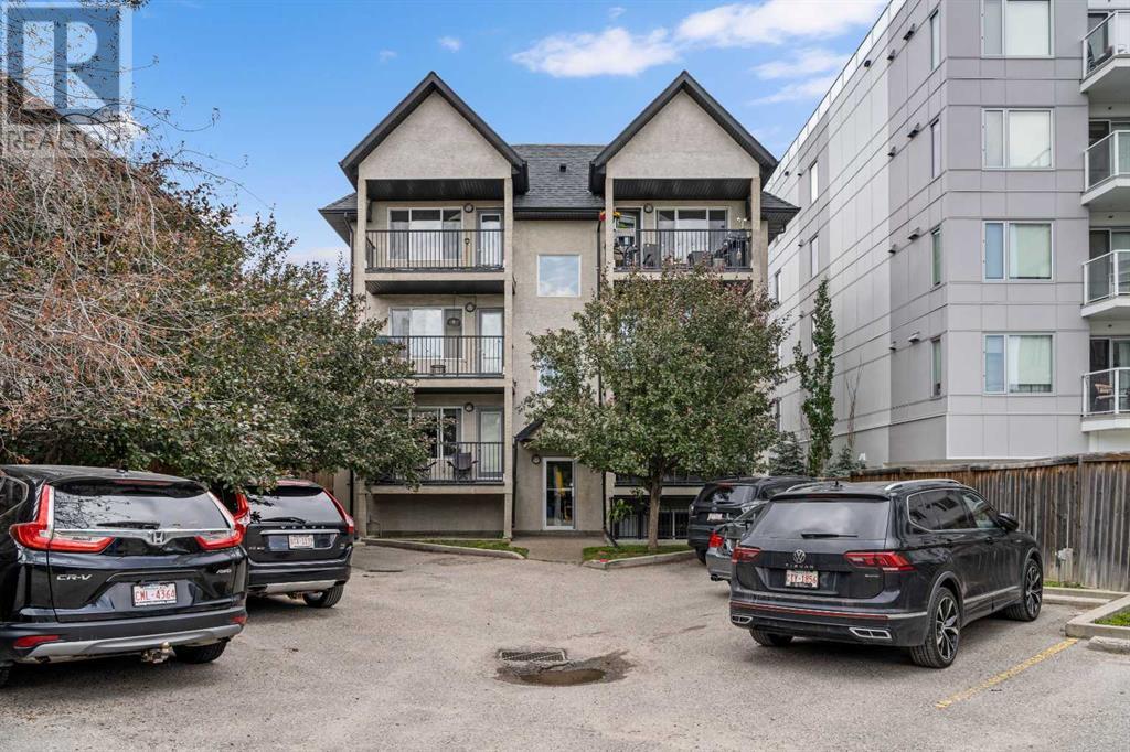 Single Family House for Sale in    Avenue SW Altadore Calgary 