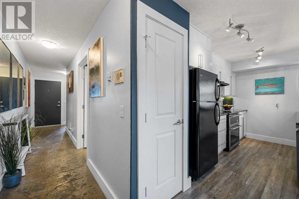 Single Family House for Sale in    Avenue SW Altadore Calgary 
