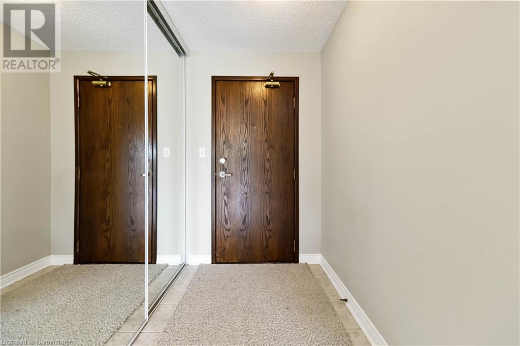 Photo 5 of 1276 Maple Crossing Boulevard Unit 412, Burlington ON