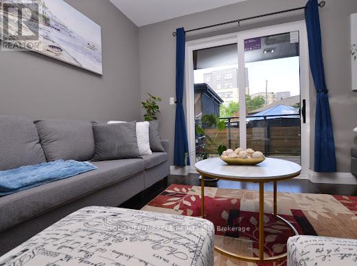 Photo 21 of 105 26 Wellington Street, St Catharines ON