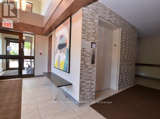 Photo 3 of 105 26 Wellington Street, St Catharines ON