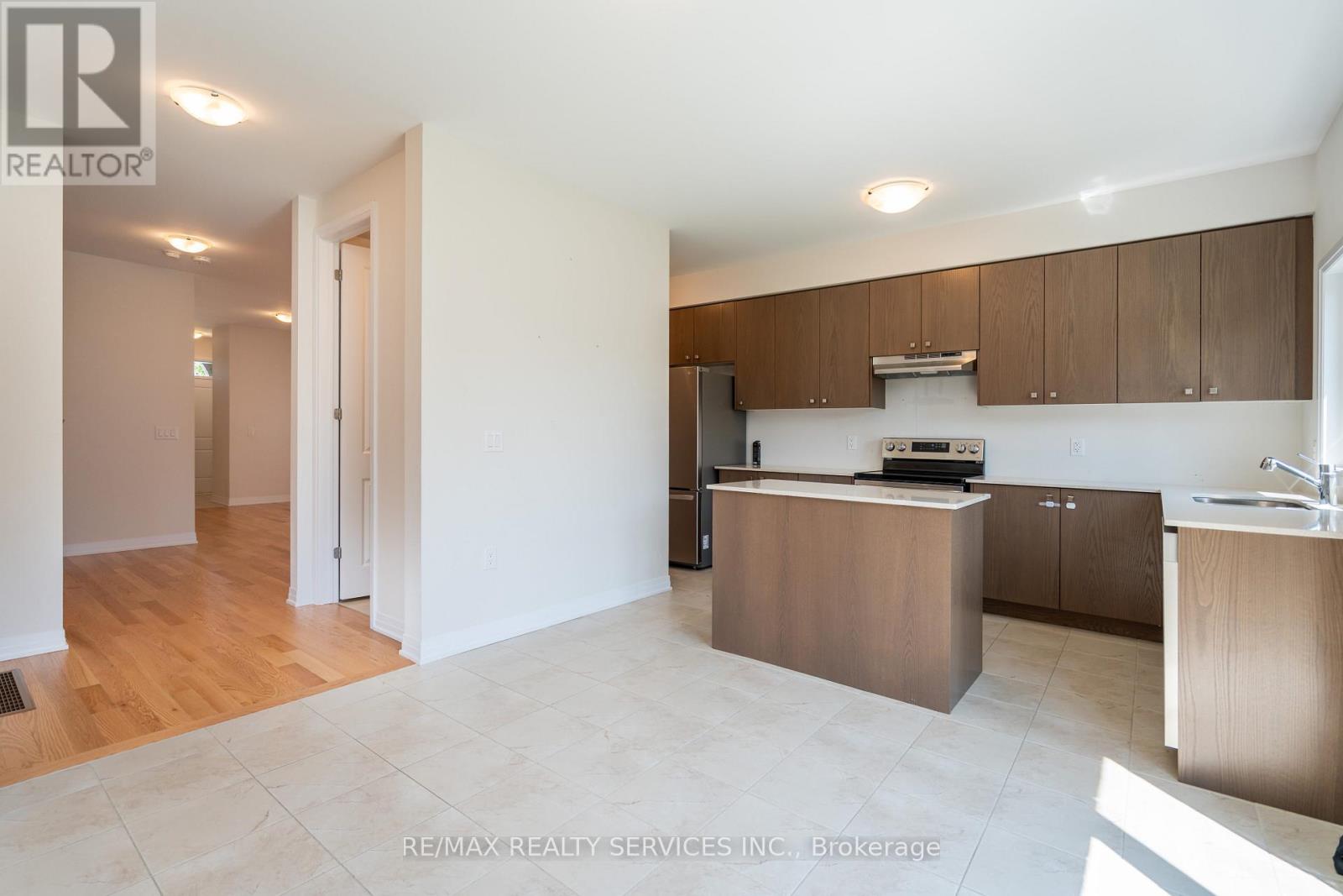 Photo 33 of 269 Dingman Street, Wellington North ON